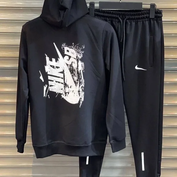 Brand new Nike set - Picture 2 of 2